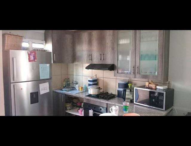 2 BEDROOM HOUSE FOR SALE IN SOUTH HILLS